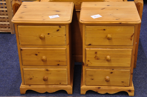 Bedside Table
35 each