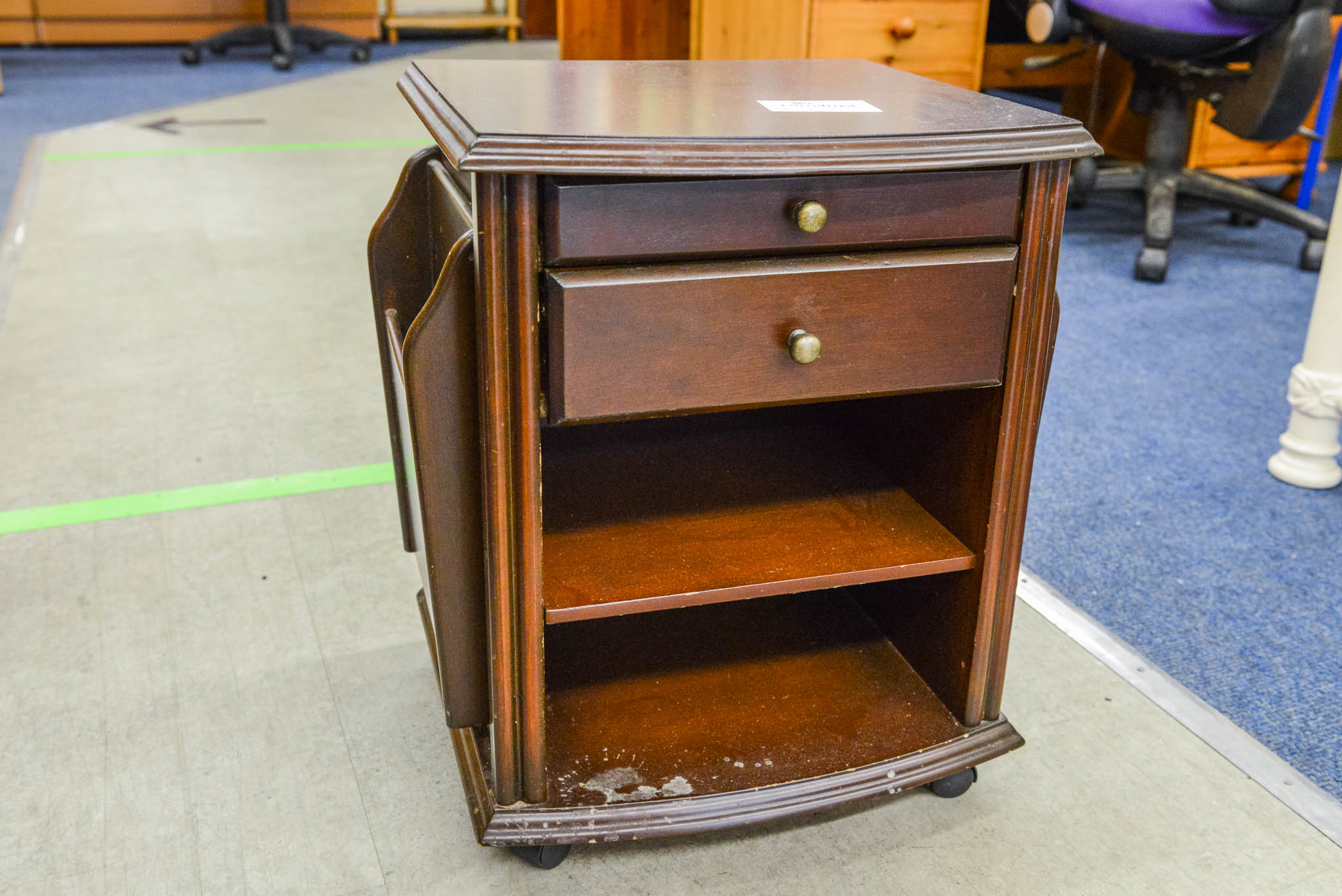 Side Table with wheels
