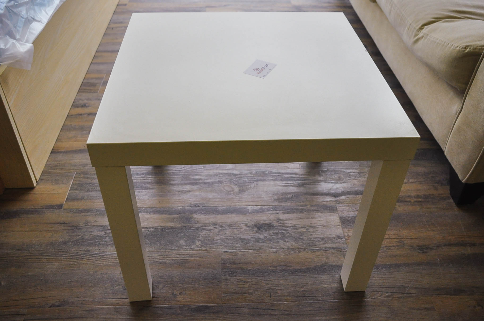 2 Side Tables
£10 each