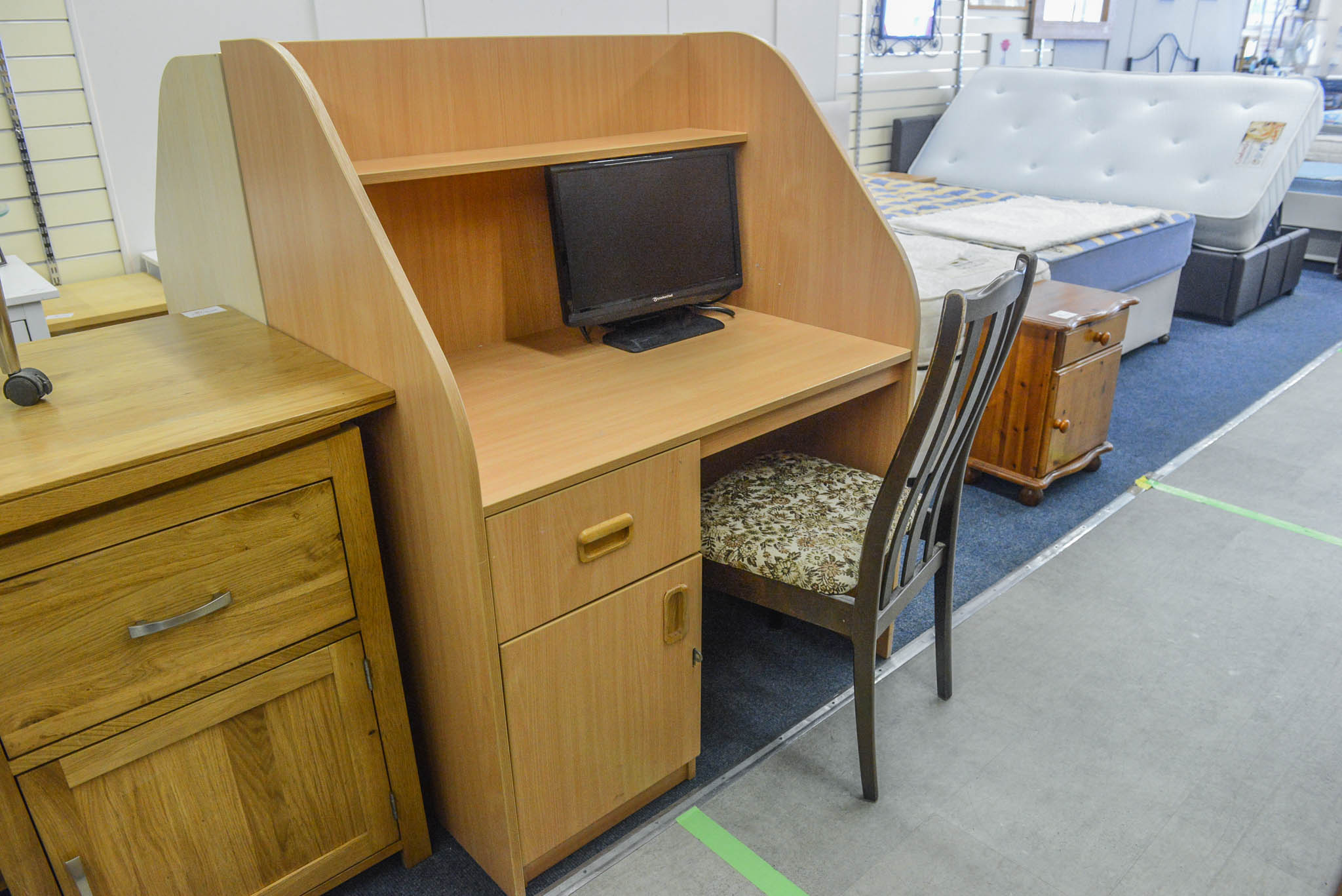 Workstation Desk with fixed pedestal. 1m wide, 65cm deep, 1.28m tall.