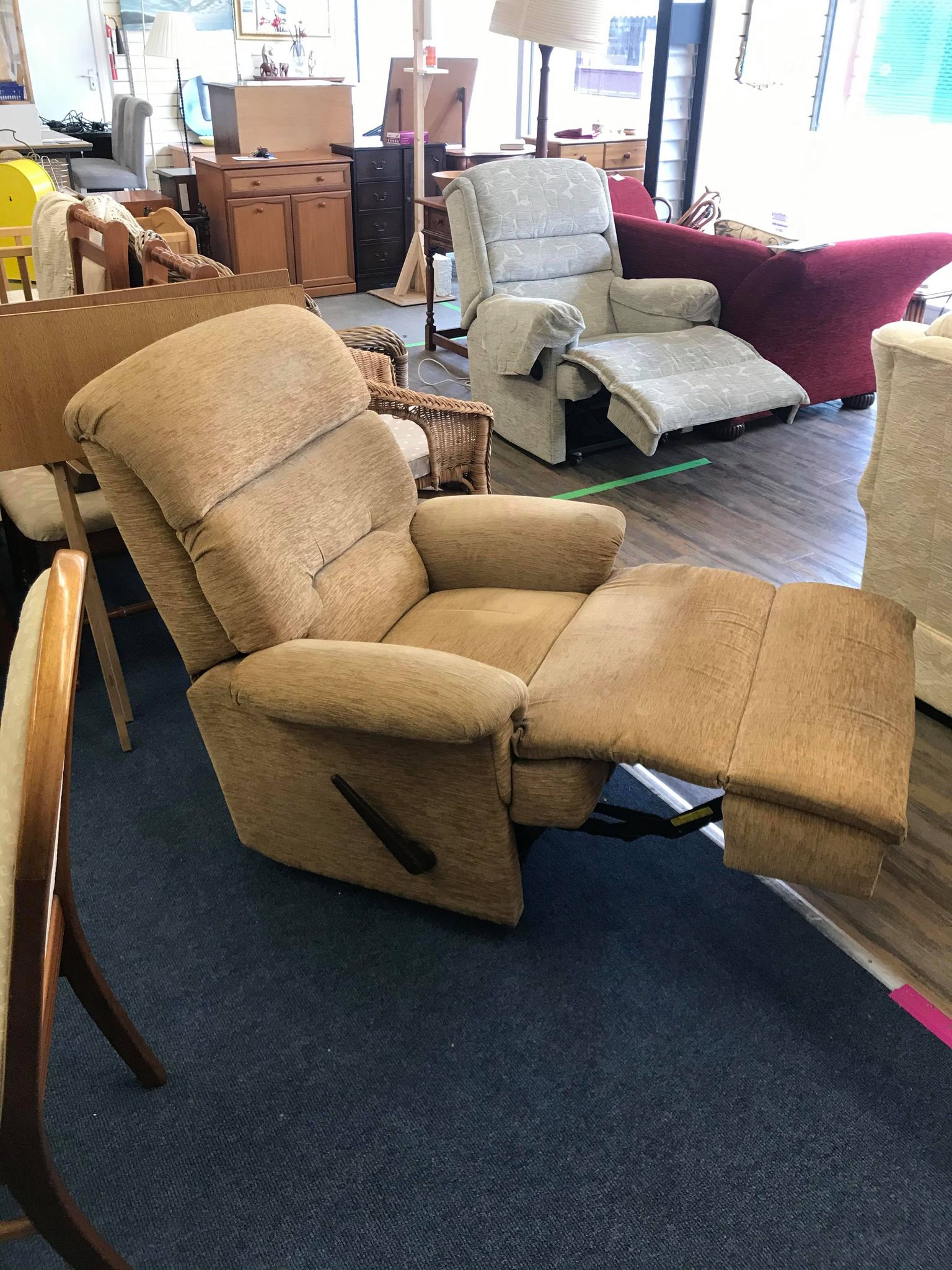 Beige manual recliner chair