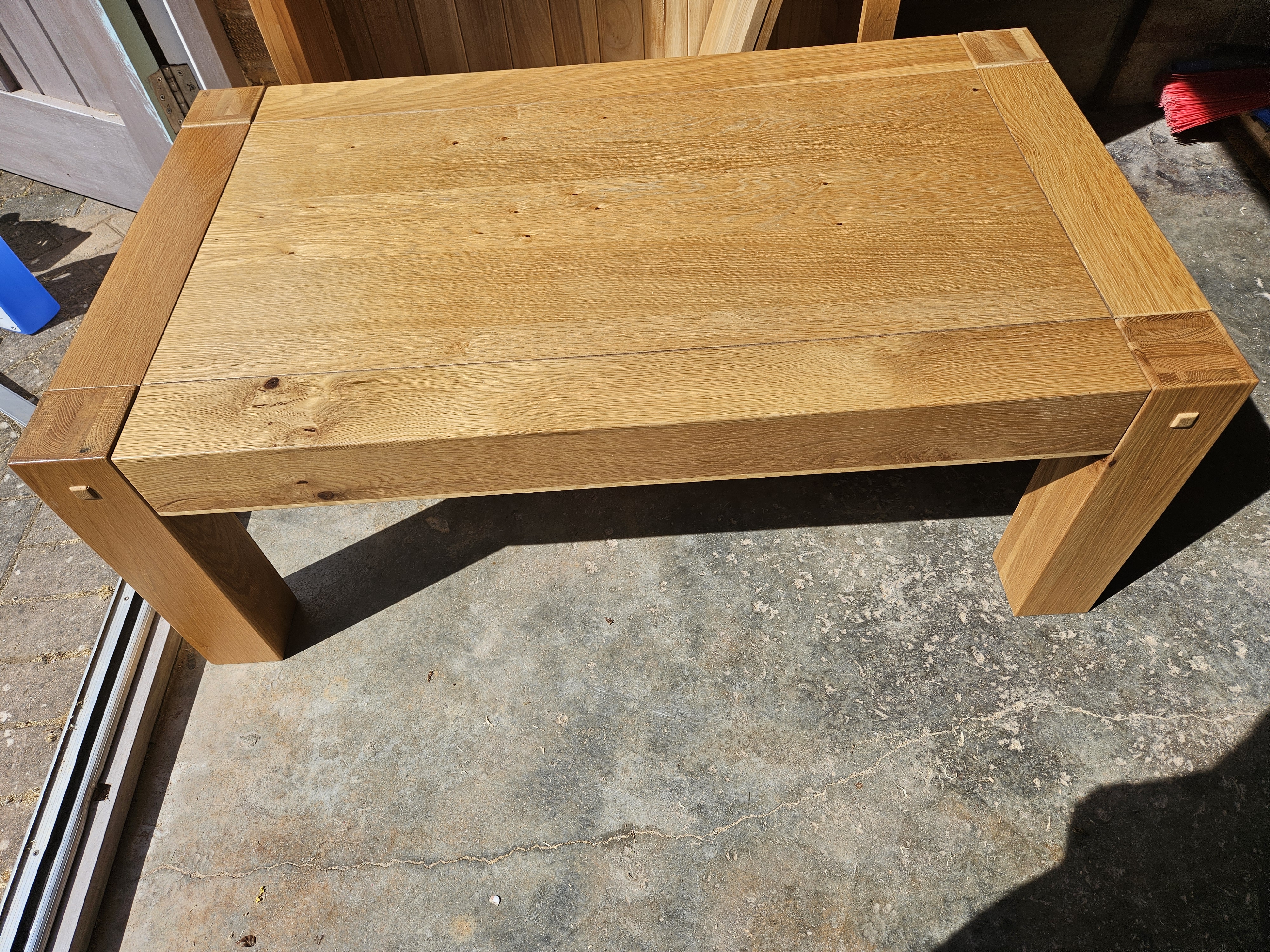 A large oak coffee table in Good Condition.
Measurements:
H 45 cm 
W 120 cm
D 70 cm